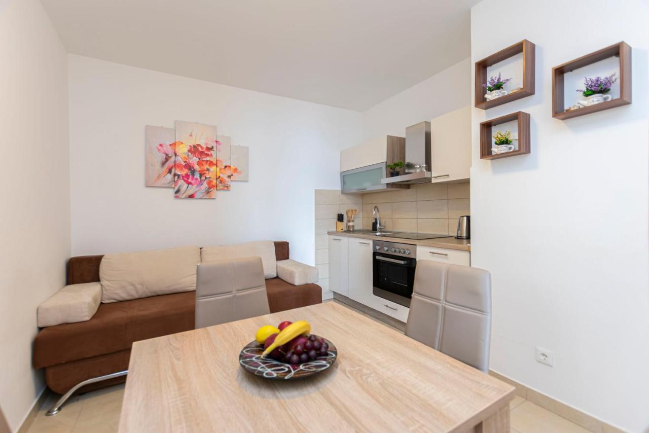 Apartments Beach Dream Mimice Extérieur photo