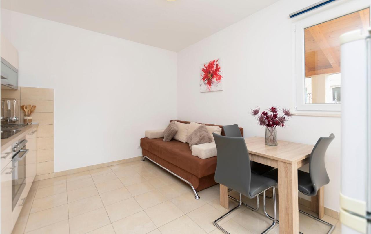 Apartments Beach Dream Mimice Extérieur photo