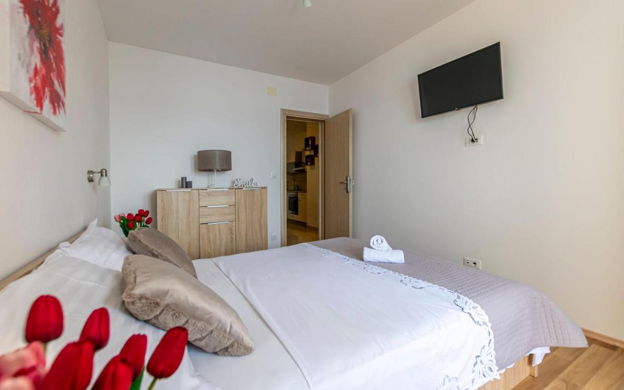 Apartments Beach Dream Mimice Extérieur photo